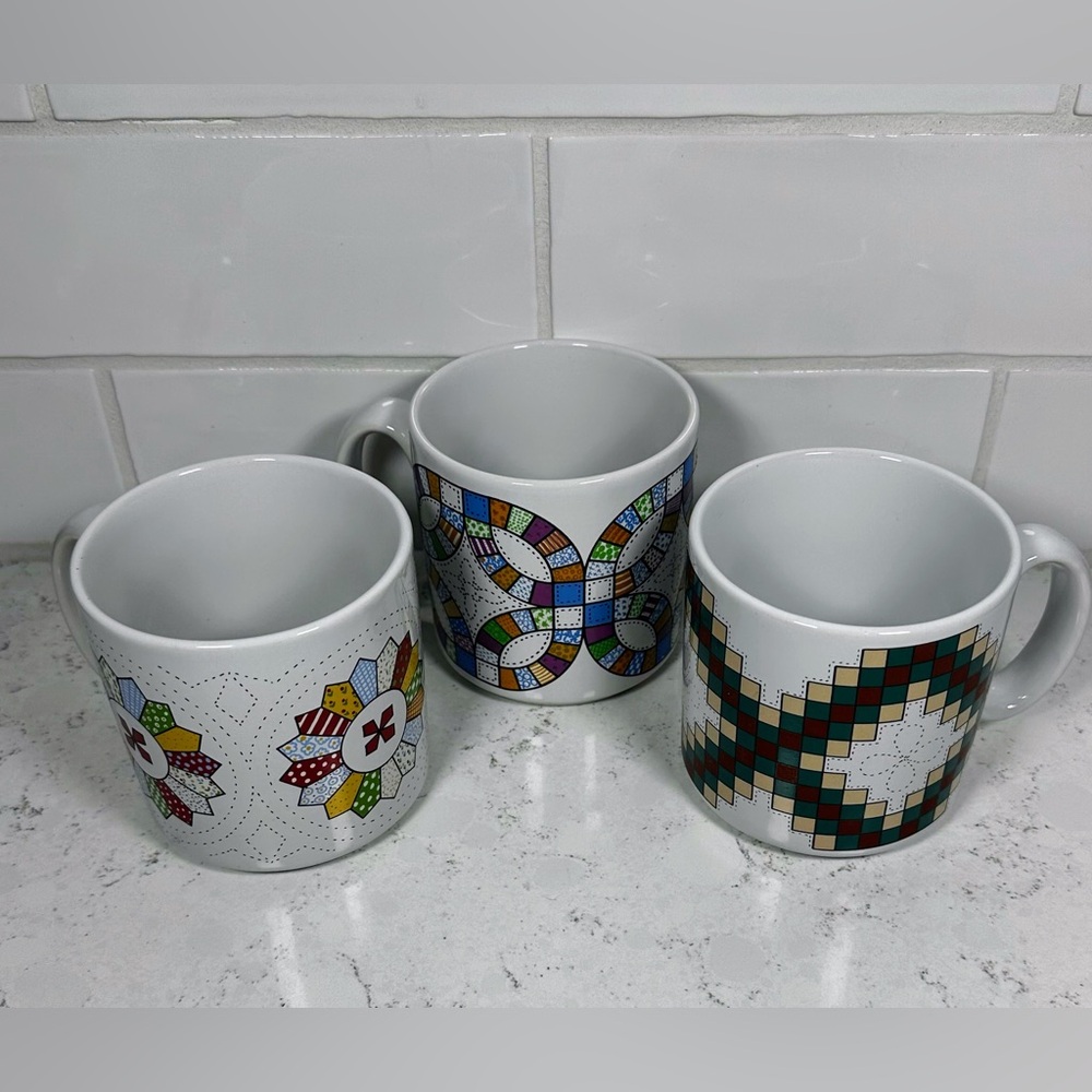 Set of 3 Vintage Quilt Pattern Mugs • Double Wedding Ring, Dresden, Irish Chain